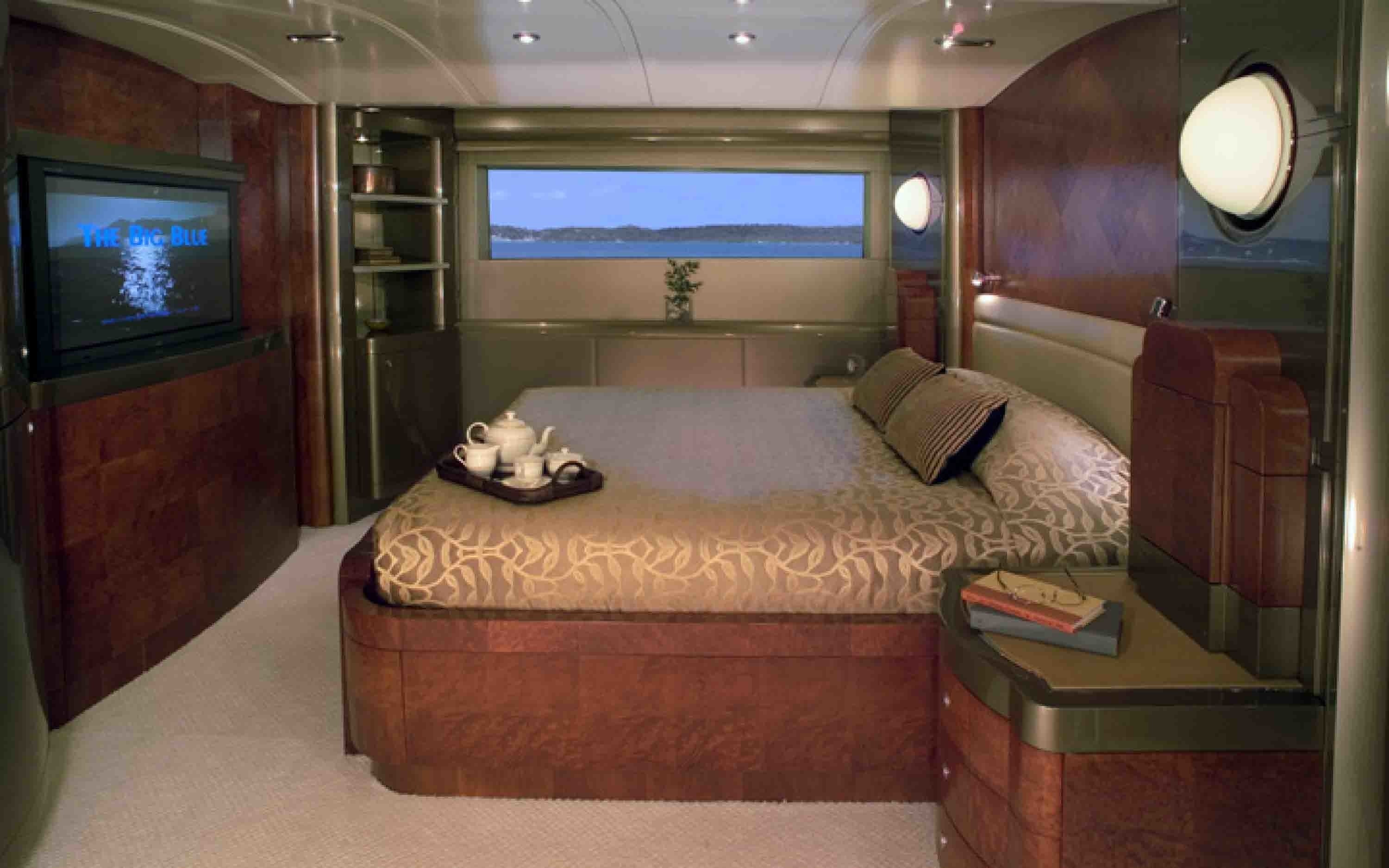 dream yacht charters by the cabin